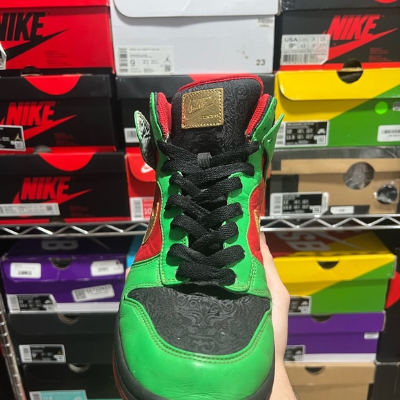 RARE NIKE DUNK HIGH COLLECTIBLE (READ DESCRIPTION) main image 6